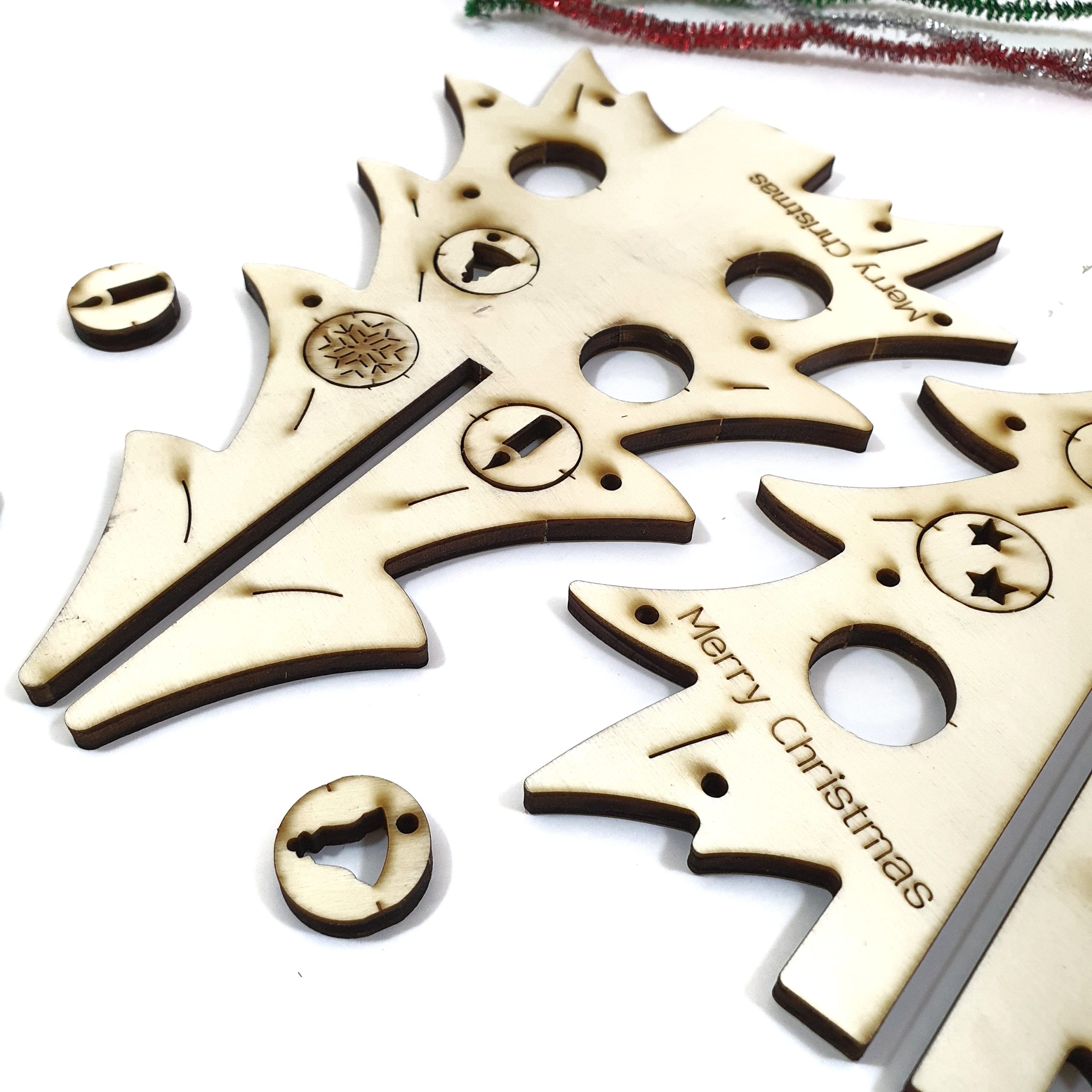 Christmas tree small – with decorations (DIY)